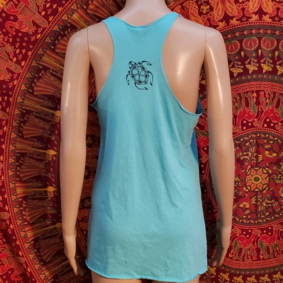 Sea turtle racerback tank top size large - Picture 5 of 6